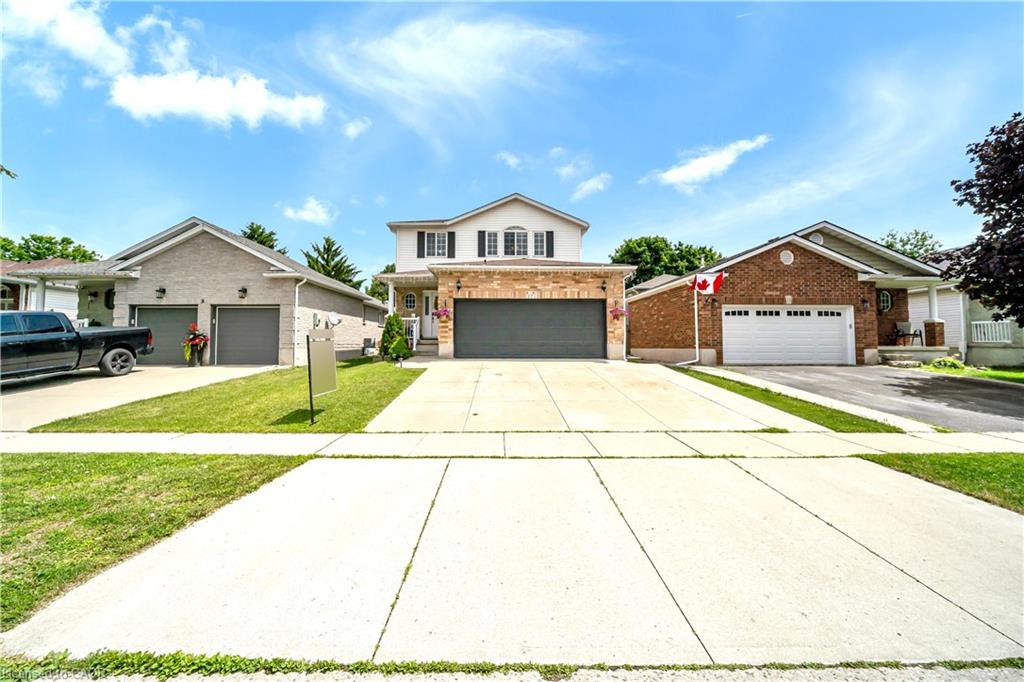 27 Fraserwood Court Property Photo 5