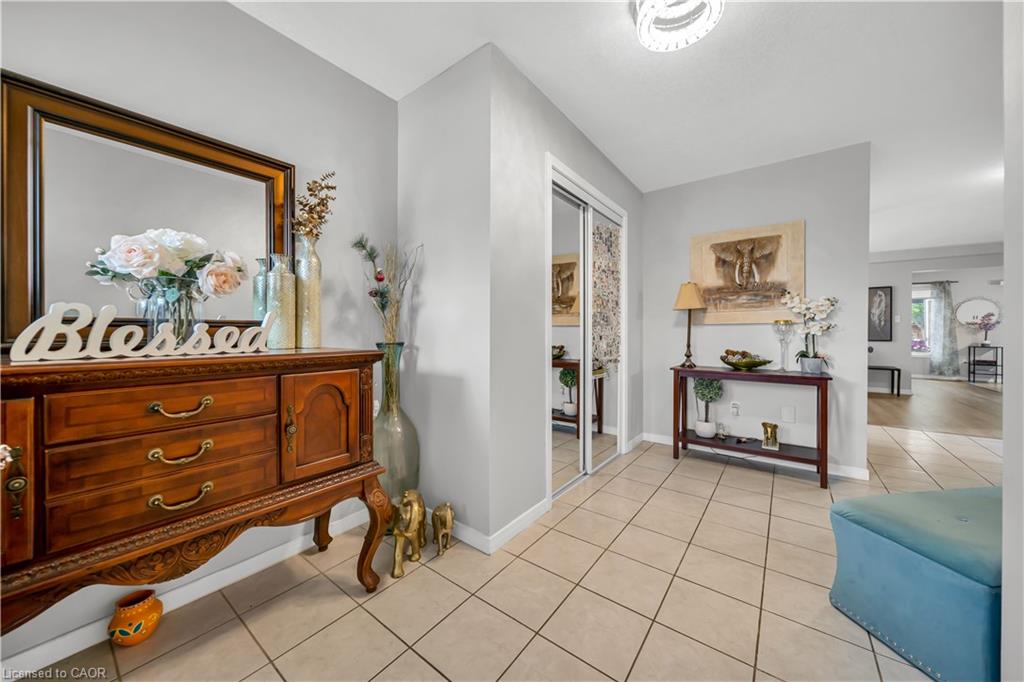27 Fraserwood Court Property Photo 8