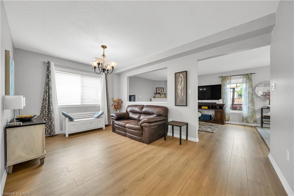 27 Fraserwood Court Property Photo 11