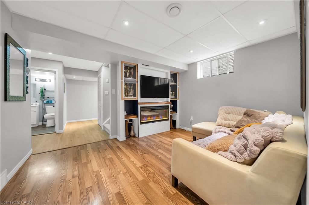 27 Fraserwood Court Property Photo 43