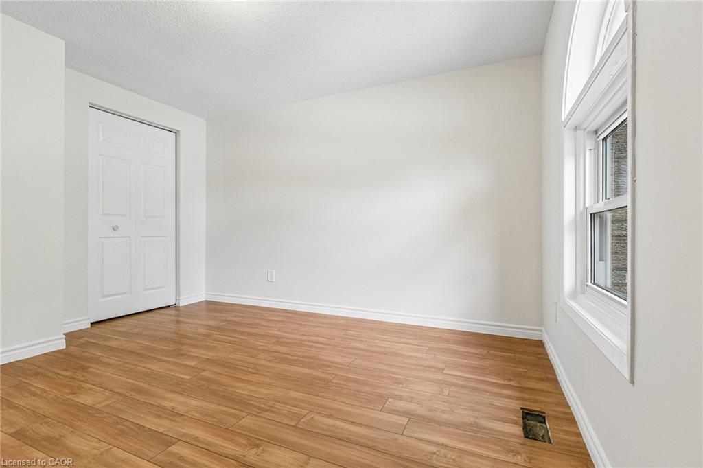 305 Sekura Street Property Photo 19