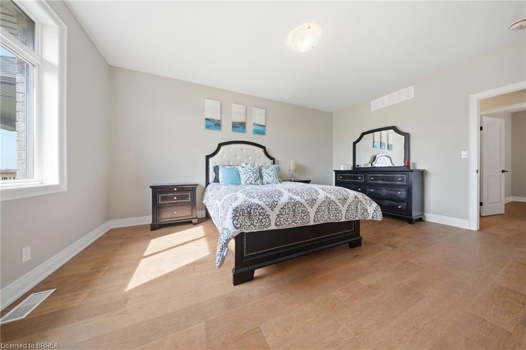 105 Craddock Boulevard Property Photo 11