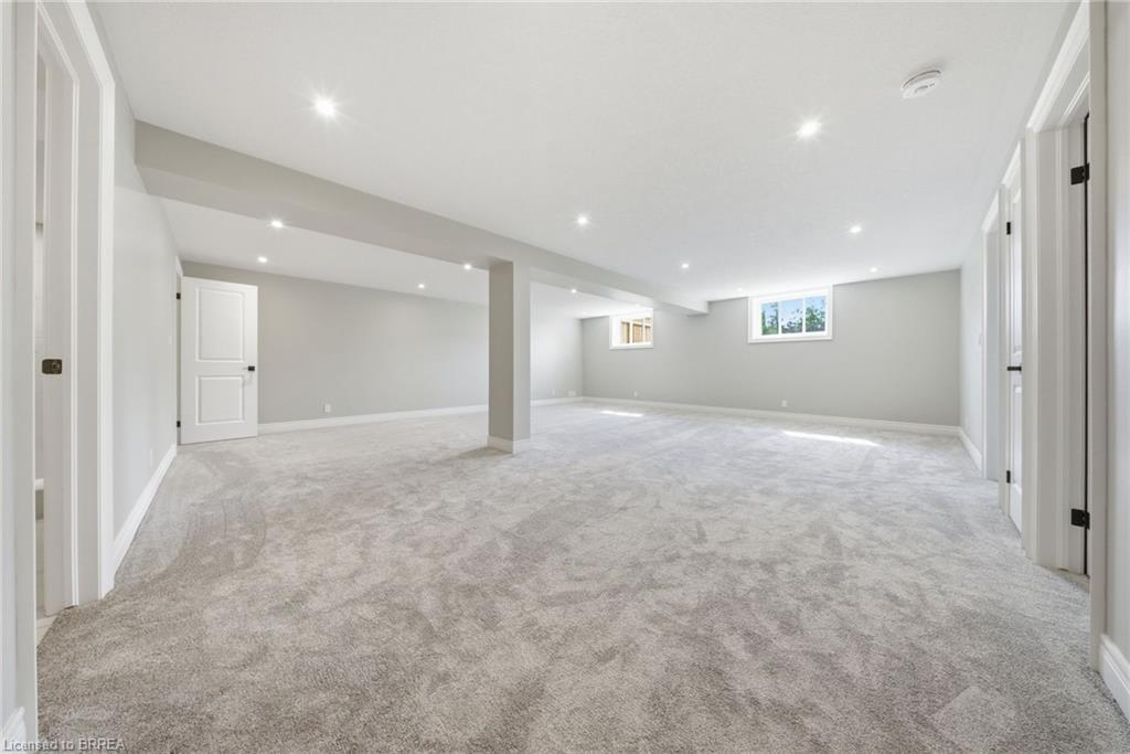 105 Craddock Boulevard Property Photo 16