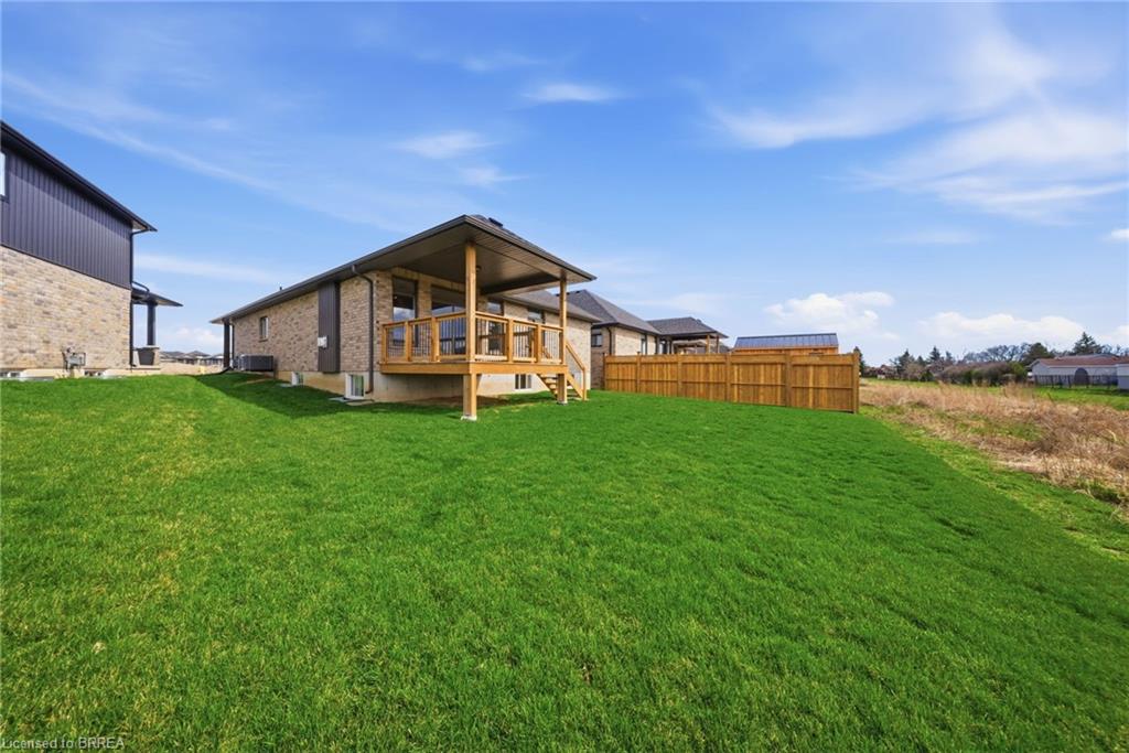 105 Craddock Boulevard Property Photo 25