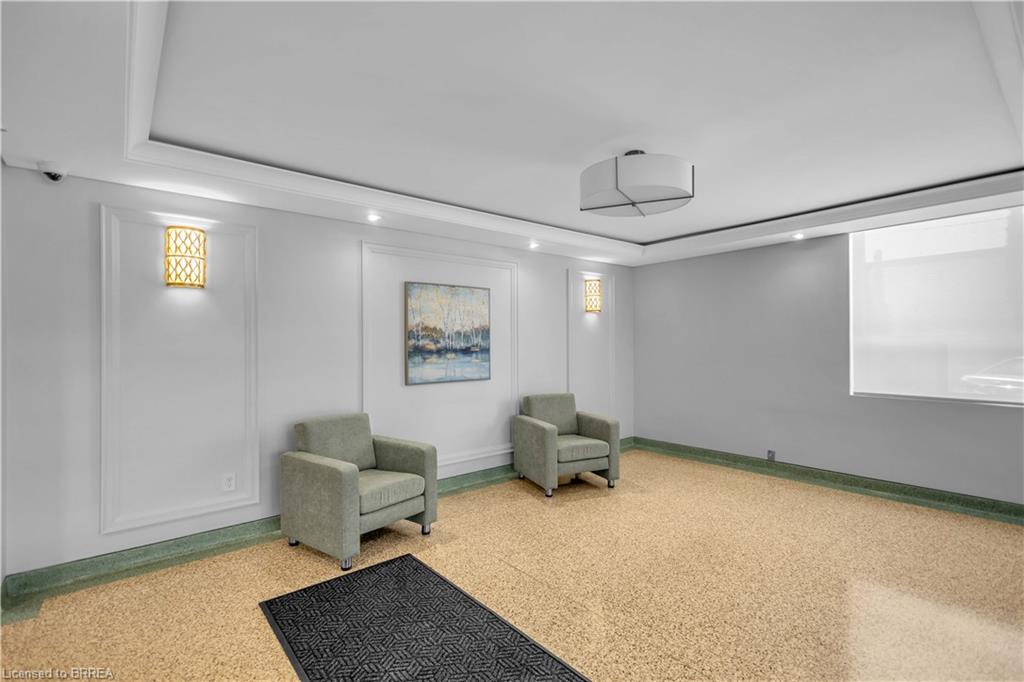 402-437 St. Paul Avenue Property Photo 4