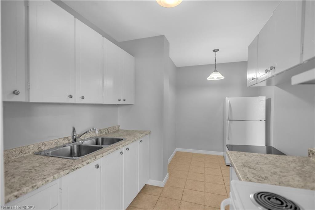 402-437 St. Paul Avenue Property Photo 11