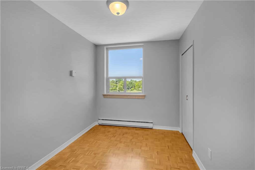 402-437 St. Paul Avenue Property Photo 17