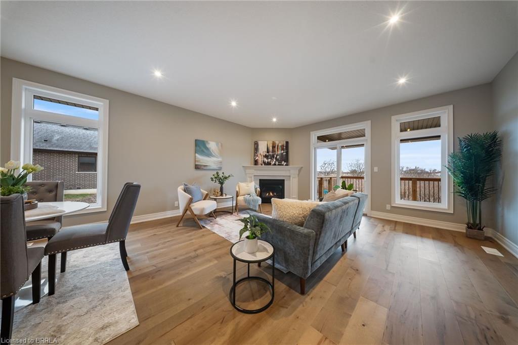 187 Craddock Boulevard Property Photo 7