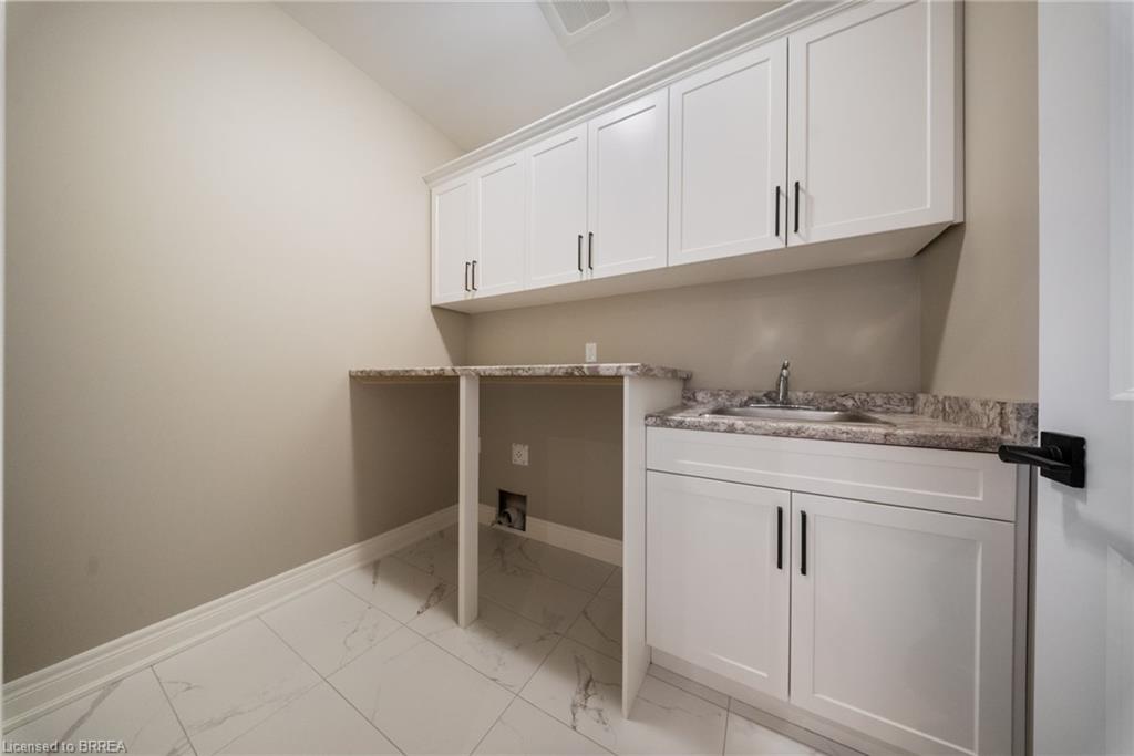 187 Craddock Boulevard Property Photo 13