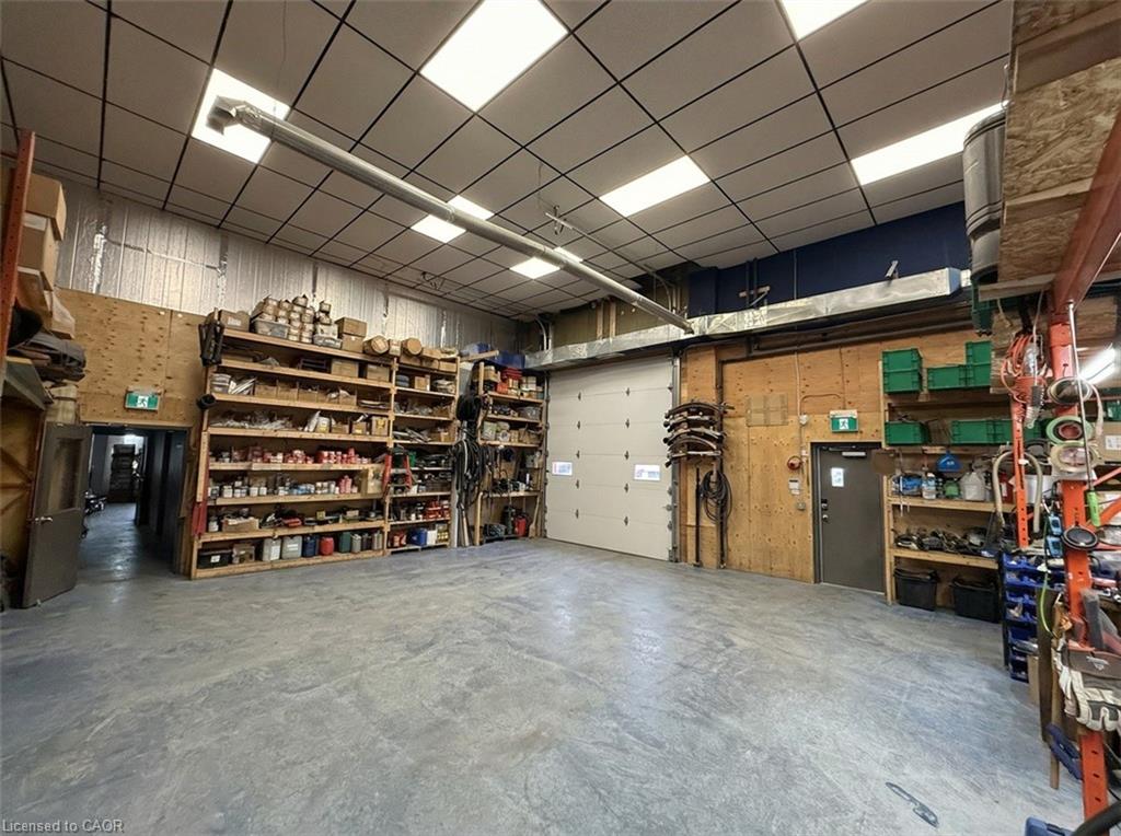 108 Parkdale Avenue N Property Photo 12