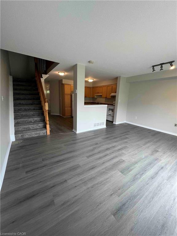 4-151 Clairfields Drive E Property Photo 14