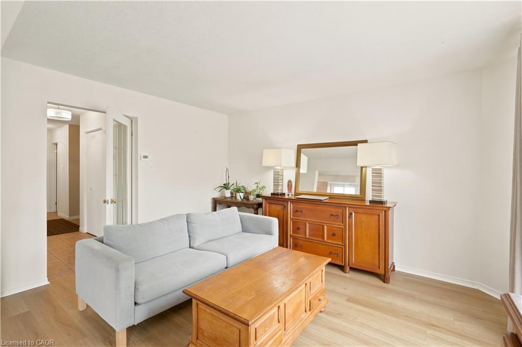 119 Rossmore Court Property Photo 17