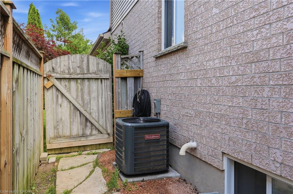 119 Rossmore Court Property Photo 45