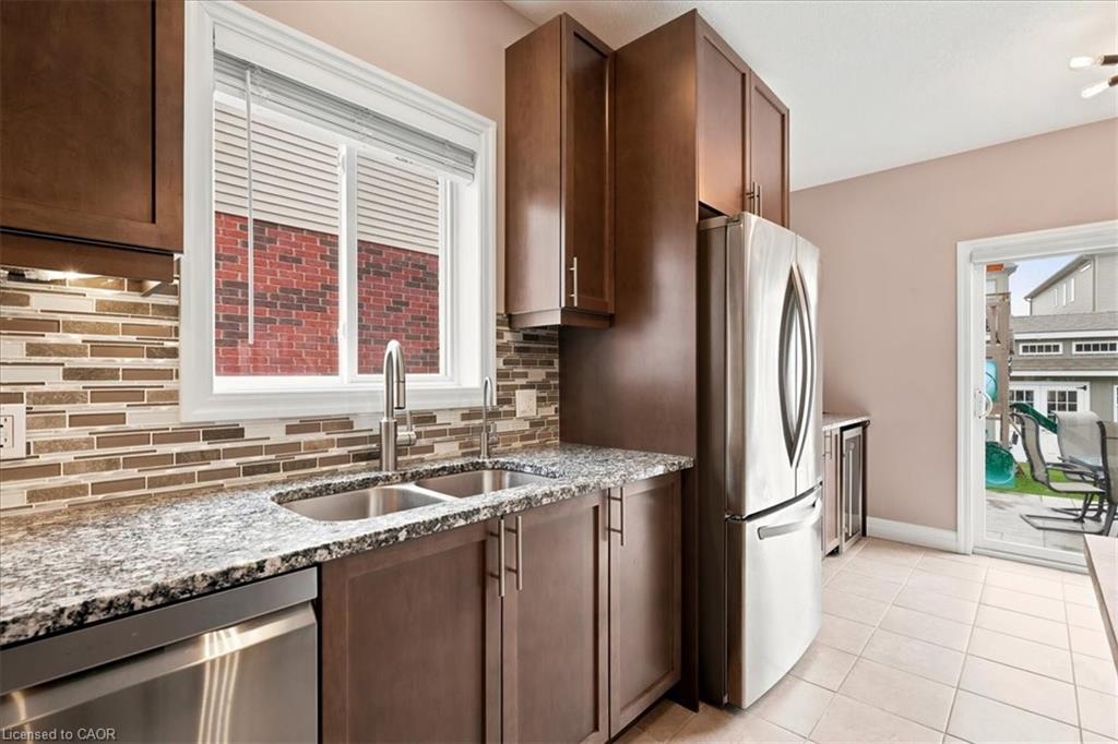 921 Eden Oak Court Property Photo 16