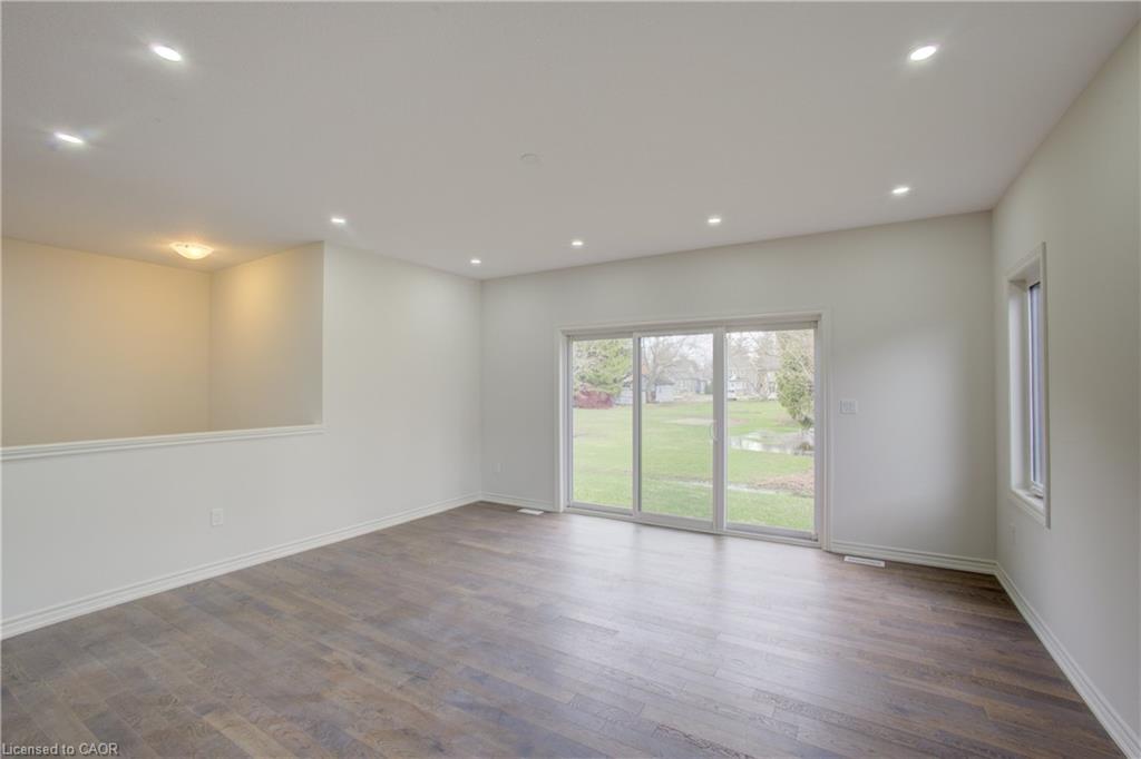160 Ellen Street Property Photo 17