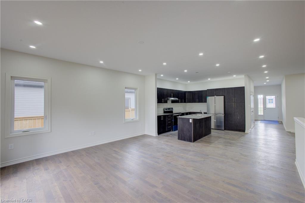 160 Ellen Street Property Photo 19