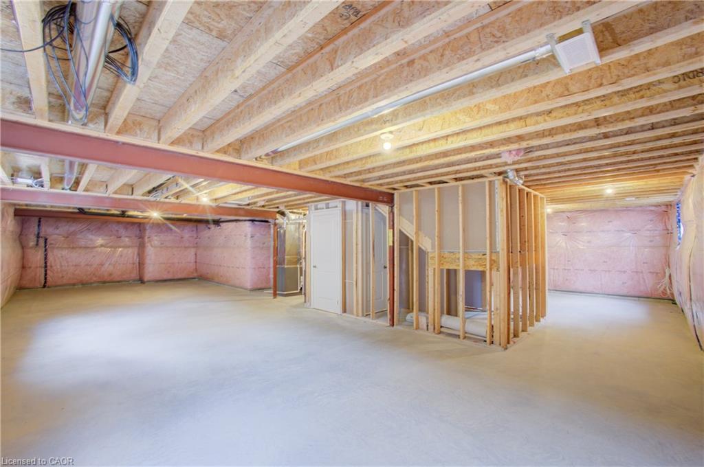 160 Ellen Street Property Photo 27