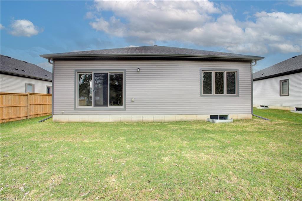 160 Ellen Street Property Photo 33