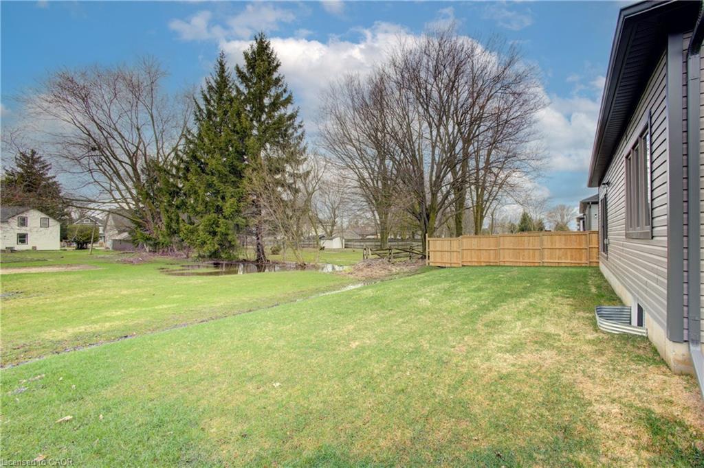 160 Ellen Street Property Photo 35