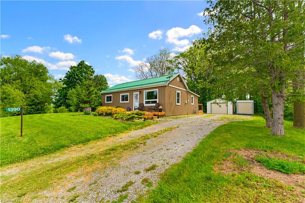 1390 Mckenzie Road Property Photo 2