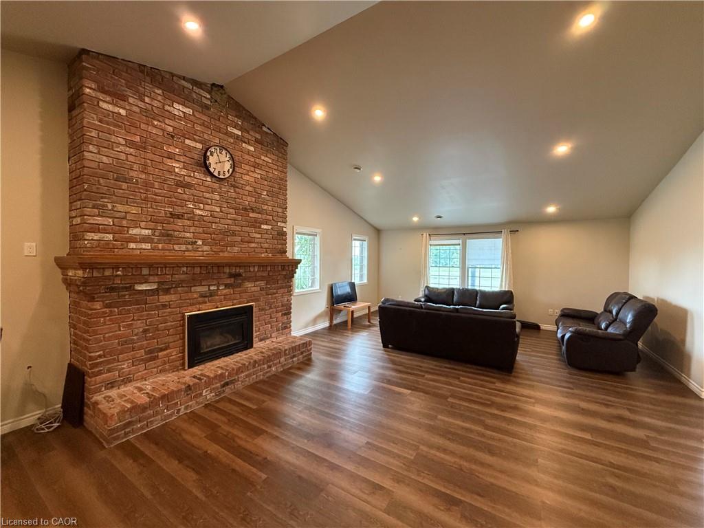 1048 Highway 59 Property Photo 11