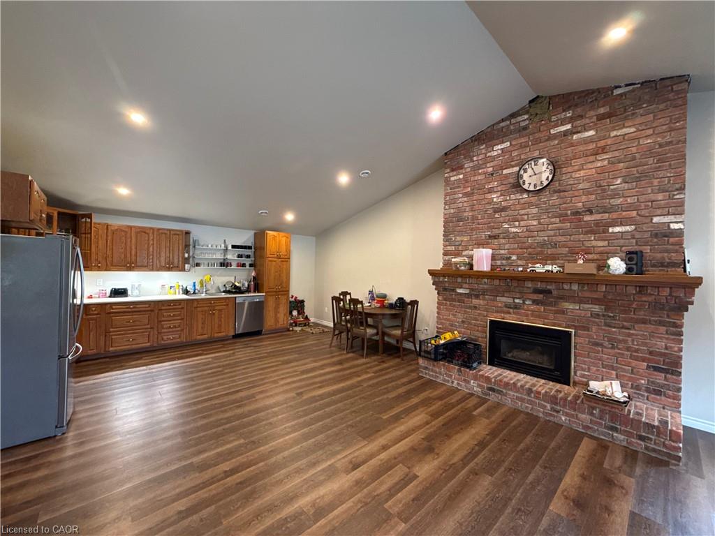 1048 Highway 59 Property Photo 14