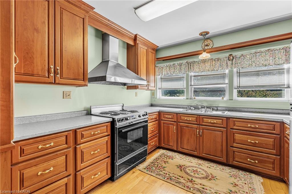 21 First Avenue Property Photo 15