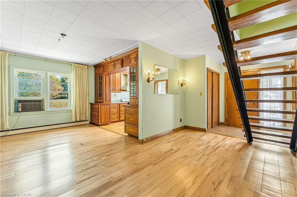 21 First Avenue Property Photo 21