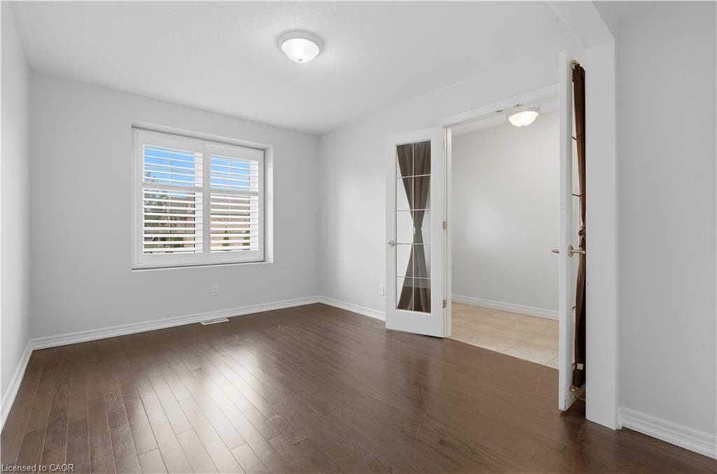25-385 Park Road N Property Photo 4