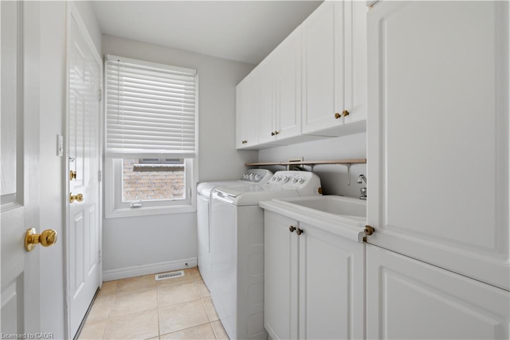 25-385 Park Road N Property Photo 8