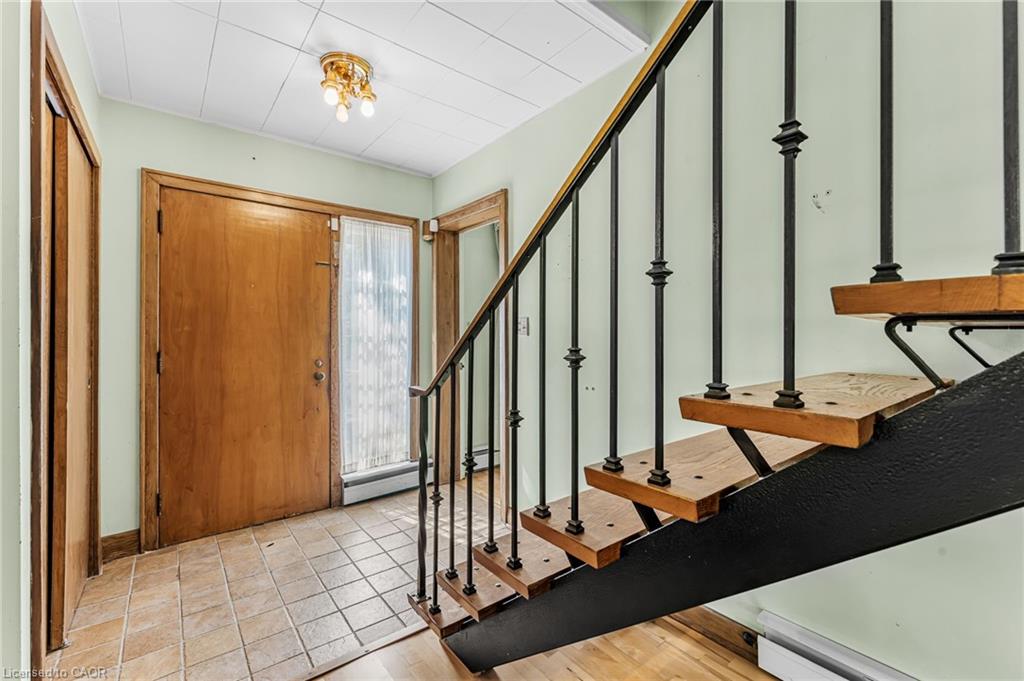 21 First Avenue Property Photo 10