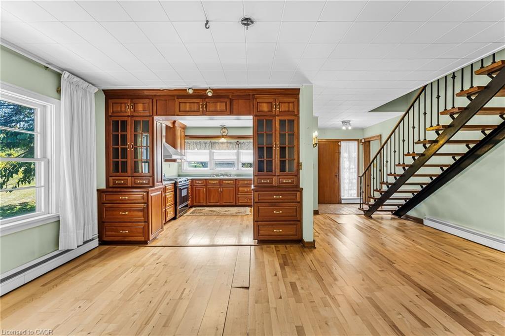 21 First Avenue Property Photo 16