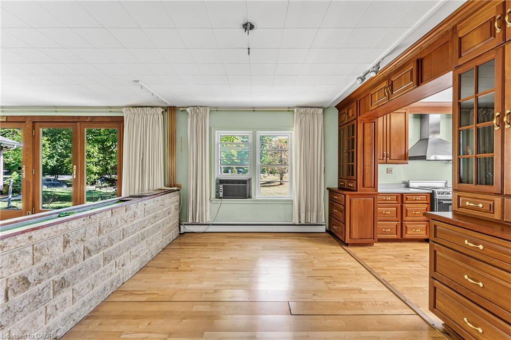 21 First Avenue Property Photo 17
