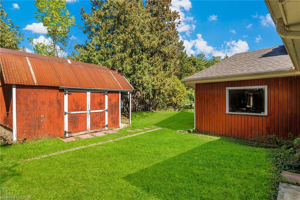 21 First Avenue Property Photo 33