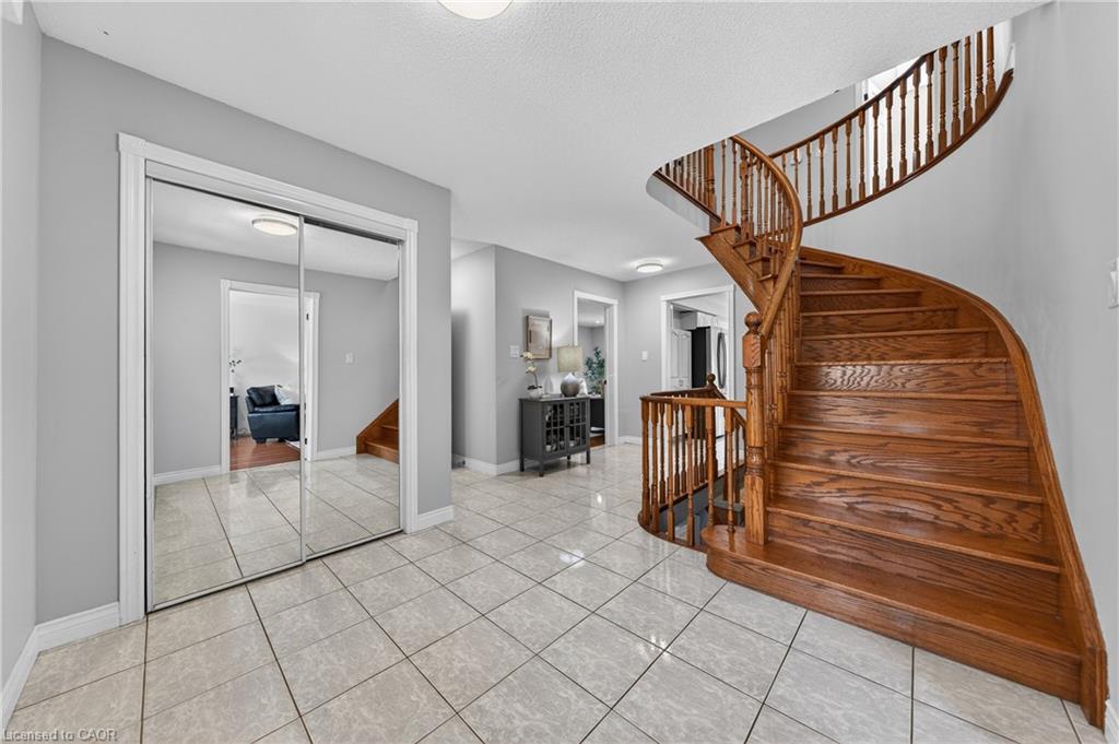 111 Hume Drive Property Photo 3