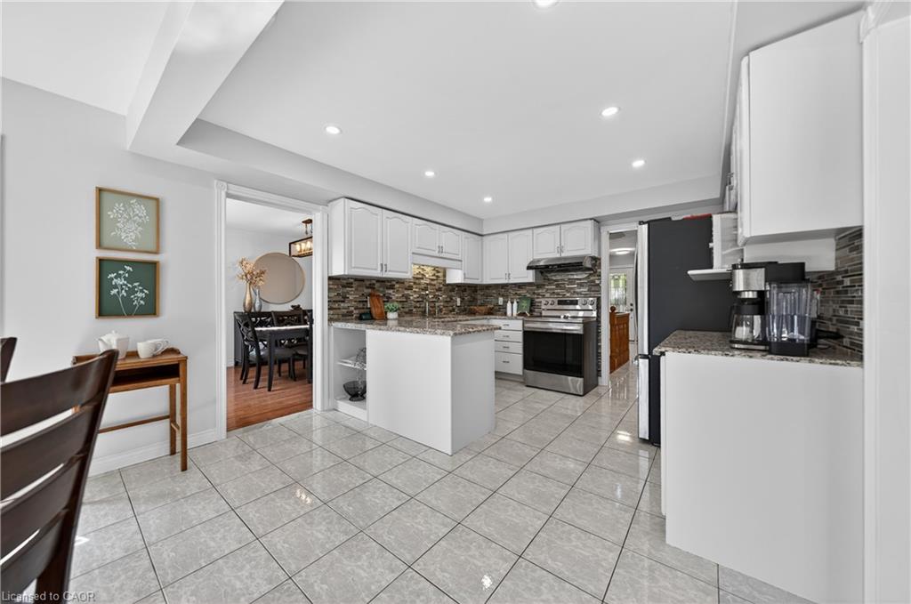 111 Hume Drive Property Photo 11