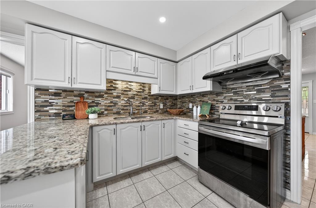 111 Hume Drive Property Photo 13