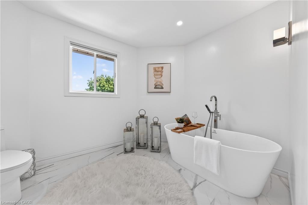 111 Hume Drive Property Photo 22