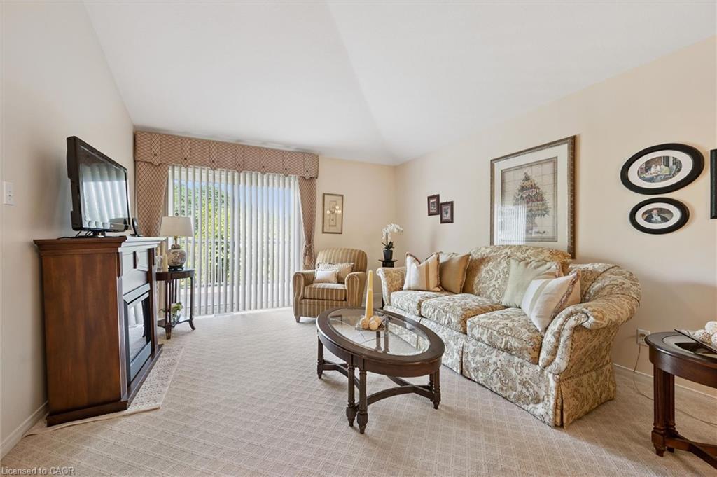 658 Ellesmere Court Property Photo 15