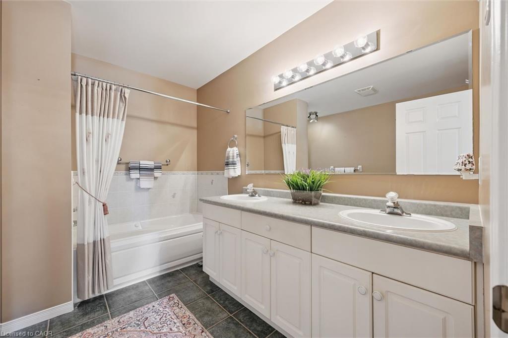 658 Ellesmere Court Property Photo 21