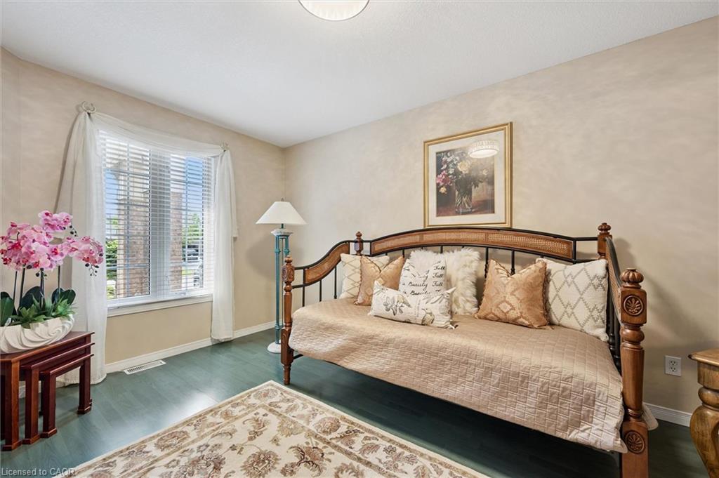 658 Ellesmere Court Property Photo 22