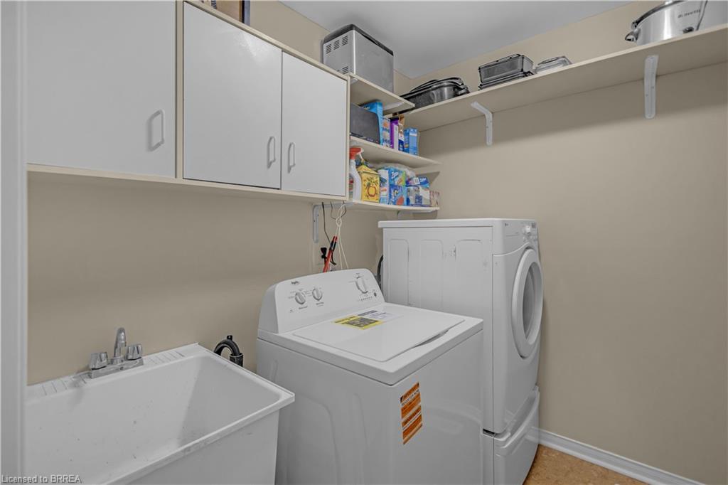 124 Blackburn Drive Property Photo 17