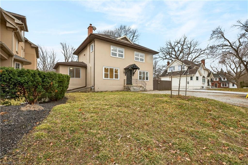 1012 North Shore Boulevard E Property Photo 1
