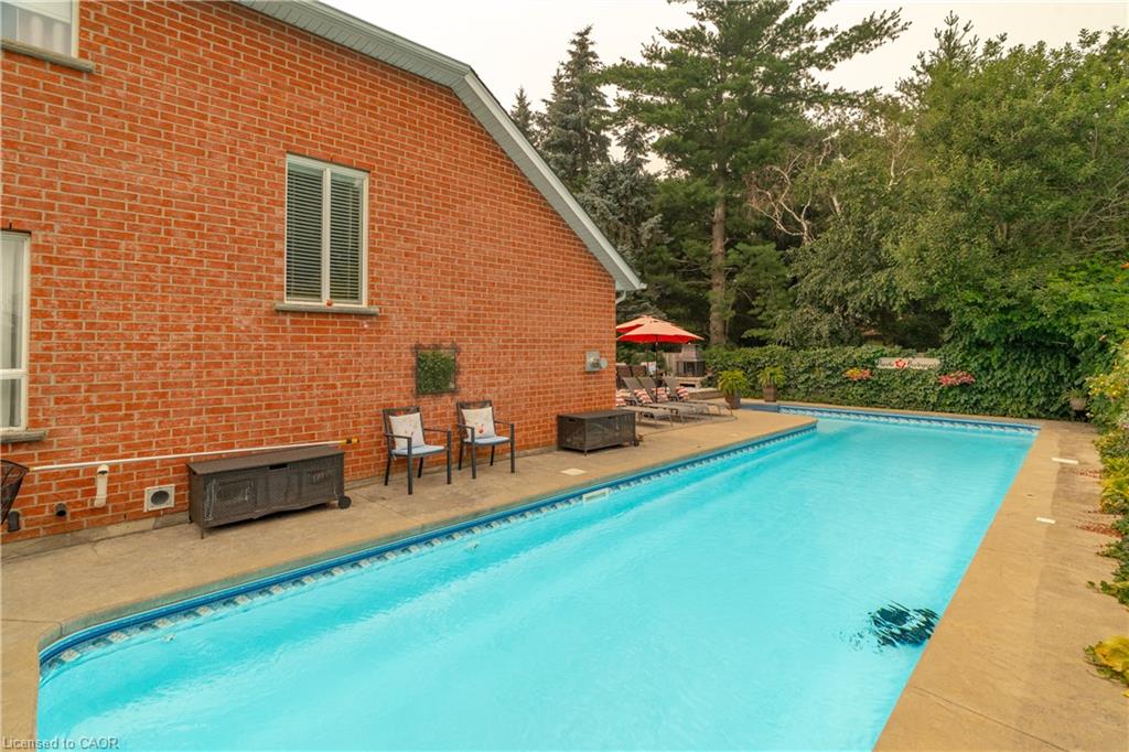 79 Beaverbrook Crescent Property Photo 5