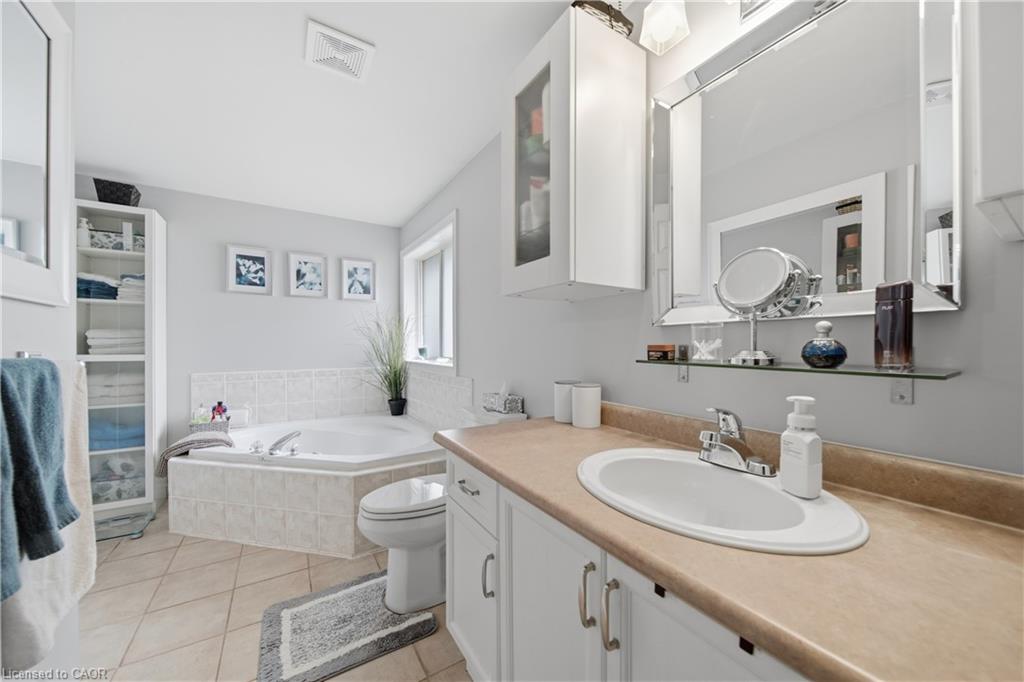 79 Beaverbrook Crescent Property Photo 30