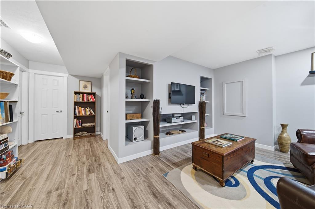 79 Beaverbrook Crescent Property Photo 39