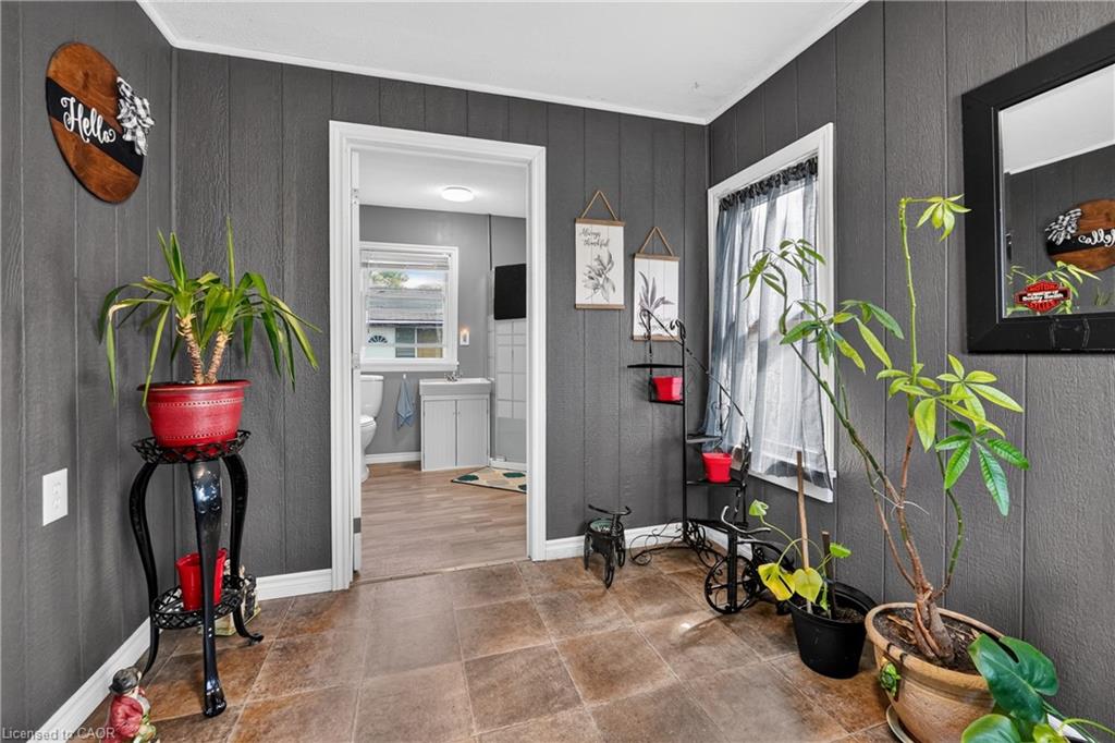 503 John Street Property Photo 8