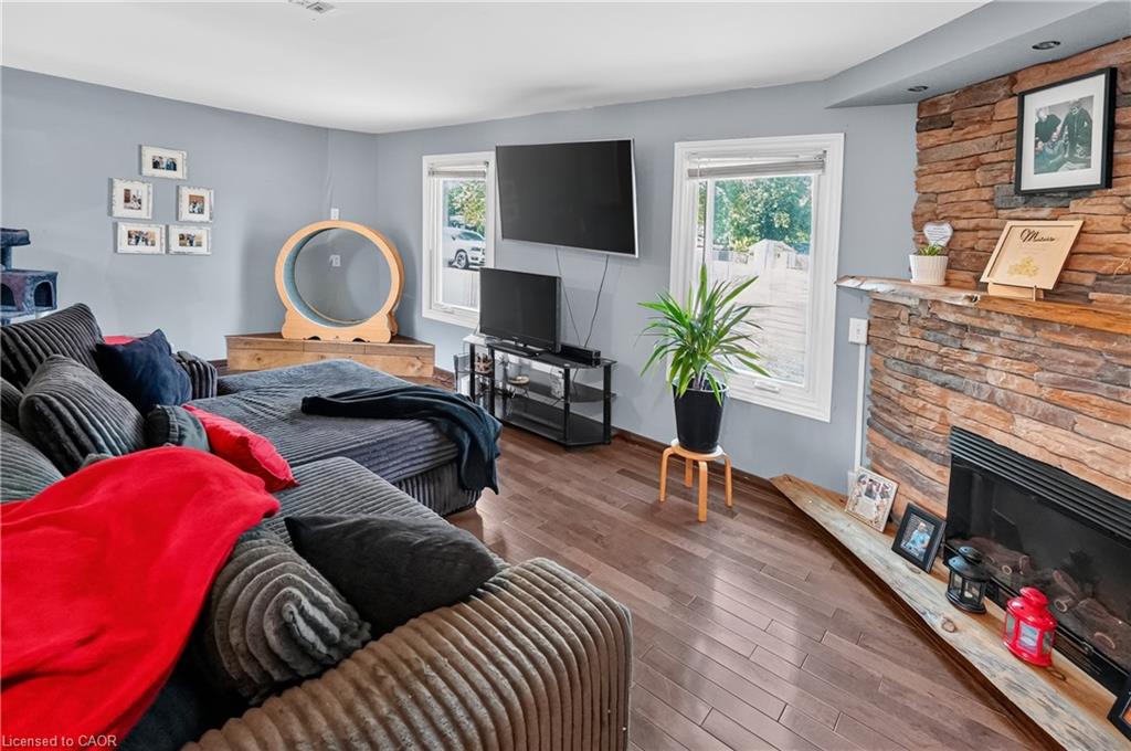 503 John Street Property Photo 17