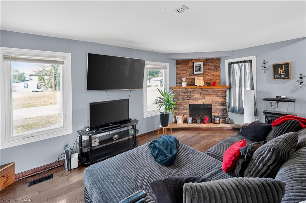 503 John Street Property Photo 19