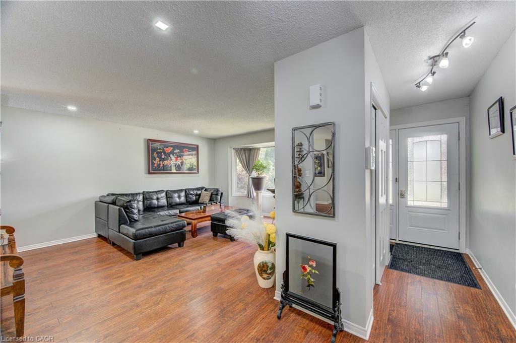 95 Allen Street Property Photo 5